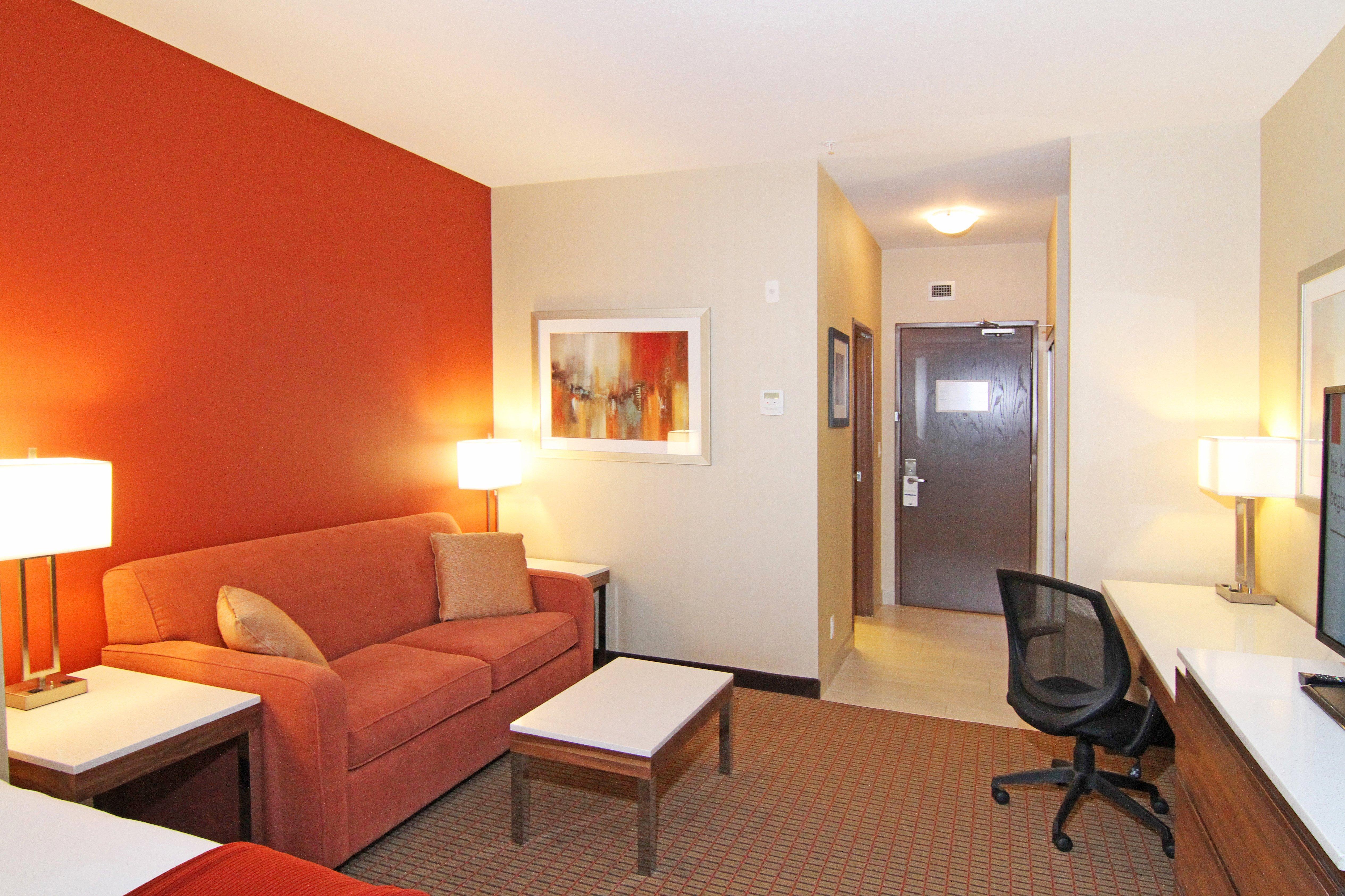 Holiday Inn Express And Suites Calgary University By Ihg Экстерьер фото